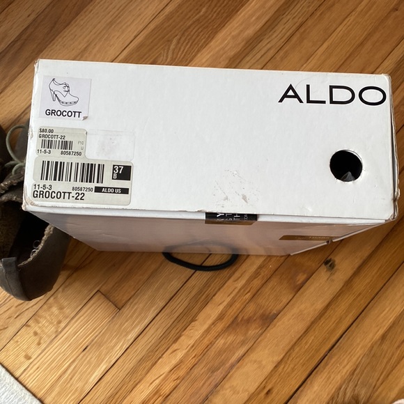 ALDO Grocott platform tie bootie. Dark Brown and Arny green laces. Size 37 - Picture 7 of 7